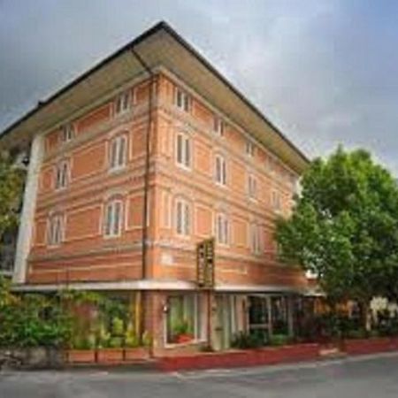 Hotel Casa Rossa Montecatini Terme Exteriér fotografie