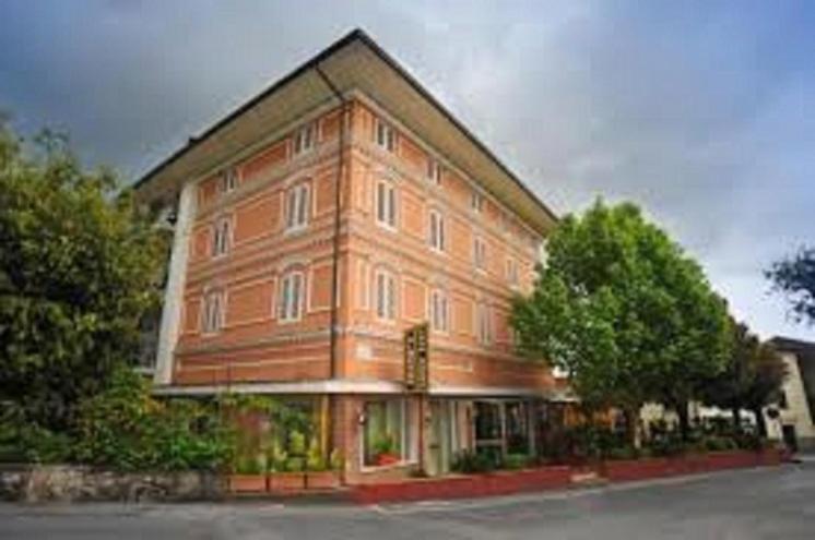 Hotel Casa Rossa Montecatini Terme Exteriér fotografie
